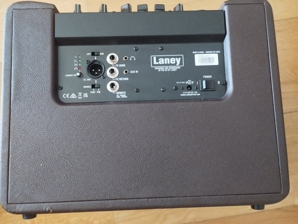 LANEY A SOLO ACUSTIC de segunda mano · Foto 3 de 3 · Madrid · 180 €