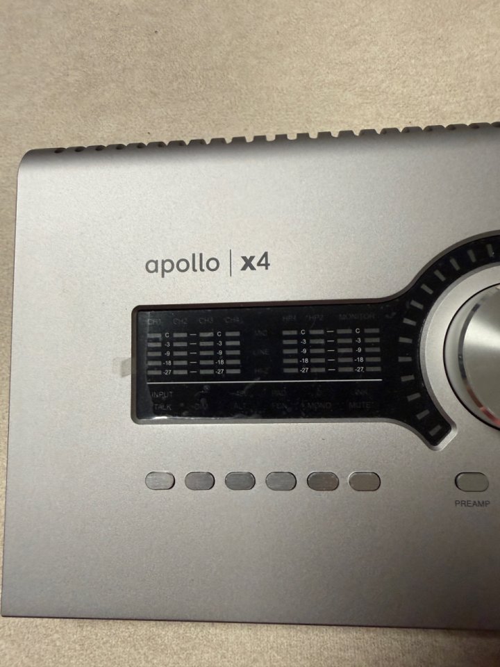 Apollo x4 Gen 2 ((Universal audio) de segunda mano · Foto 3 de 9 · Sevilla · 1250 €