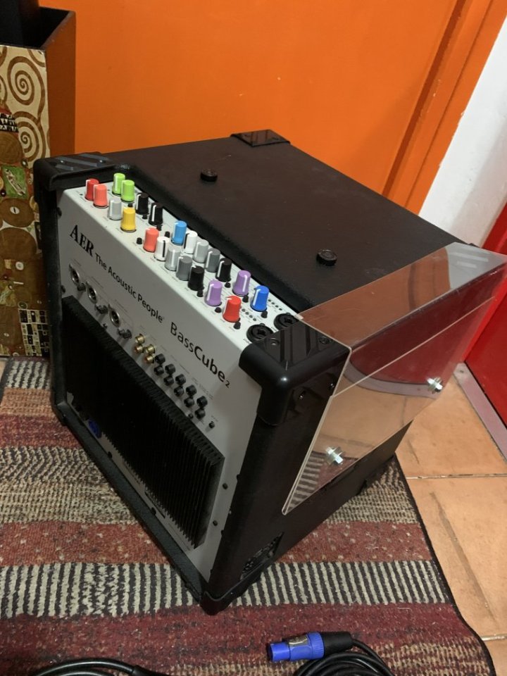 AER BassCube 2 (combo de bajo alemán de boutique 550W) "recustomizado" de segunda mano · Foto 5 de 10 · Cantabria · 1650 €