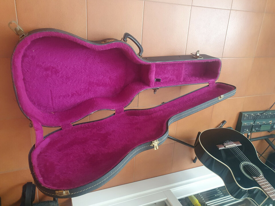 Estuche Gibson acústica Vintage