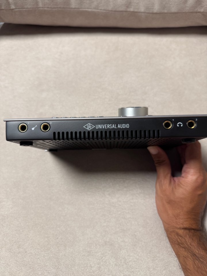 Apollo x4 Gen 2 ((Universal audio) de segunda mano · Foto 8 de 9 · Sevilla · 1250 €