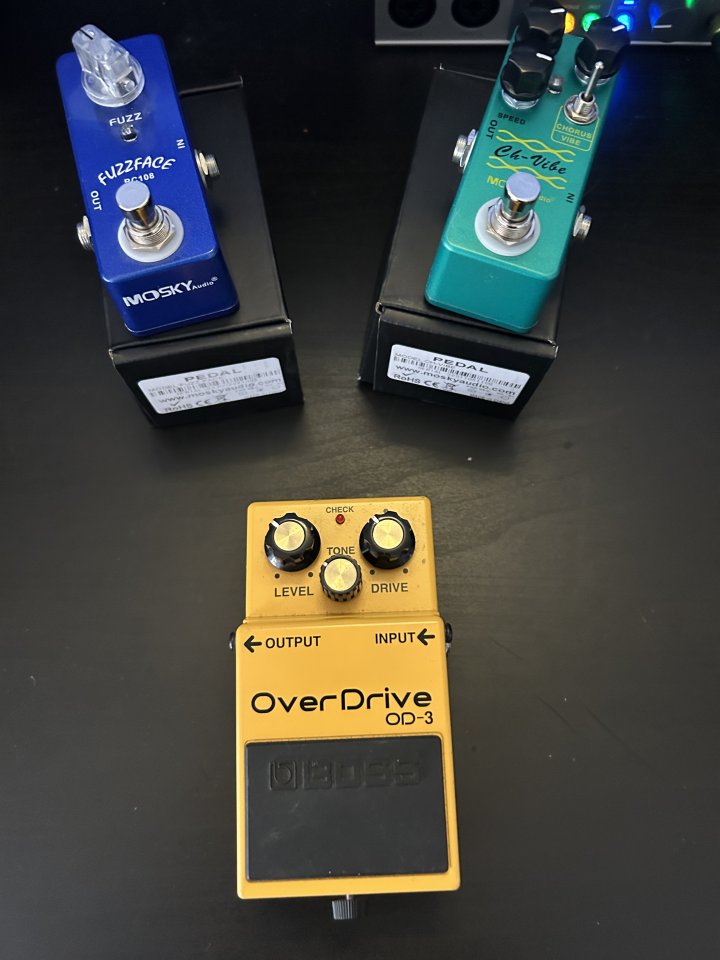 Boss OD3 nuevo ( REGALO 2 PEDALES, Mosky Fuzz  y Mosky Chorus-Vibe)