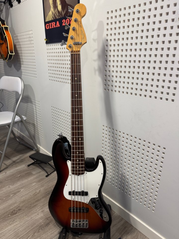 Fender jazz bass v 1997 sunburst de segunda mano · Foto 3 de 9 · Valladolid · 1550 €