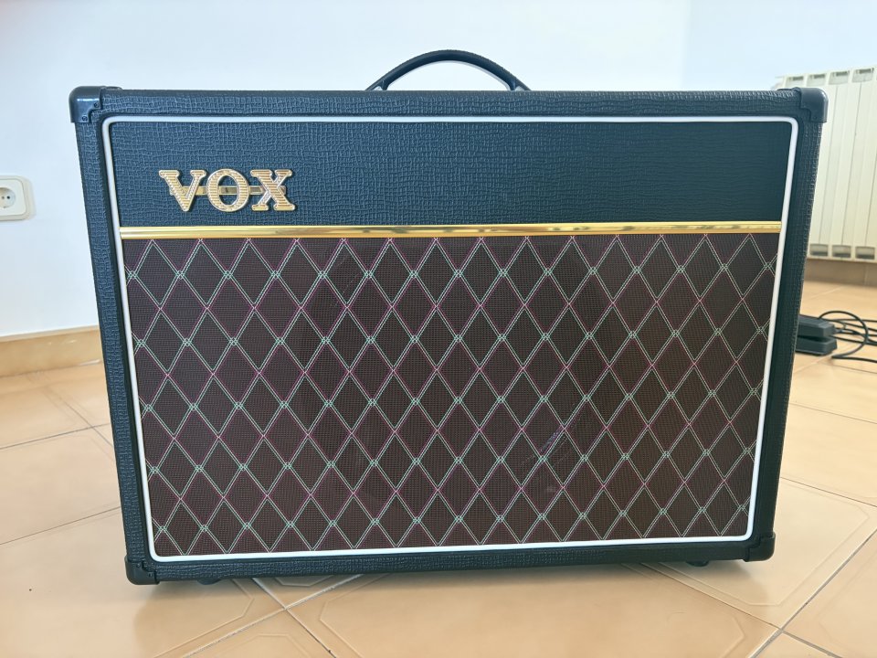 VOX AC15C1 de segunda mano · Foto 1 de 6 · Lleida · 550 €