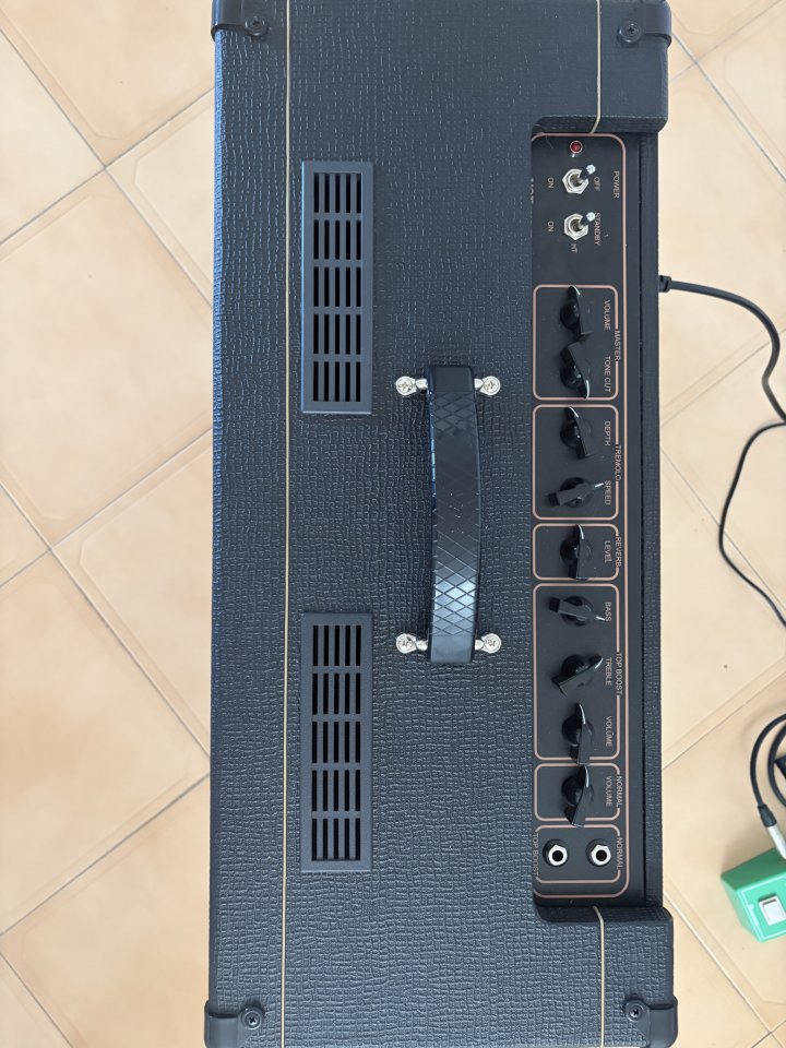 VOX AC15C1 de segunda mano · Foto 2 de 6 · Lleida · 550 €