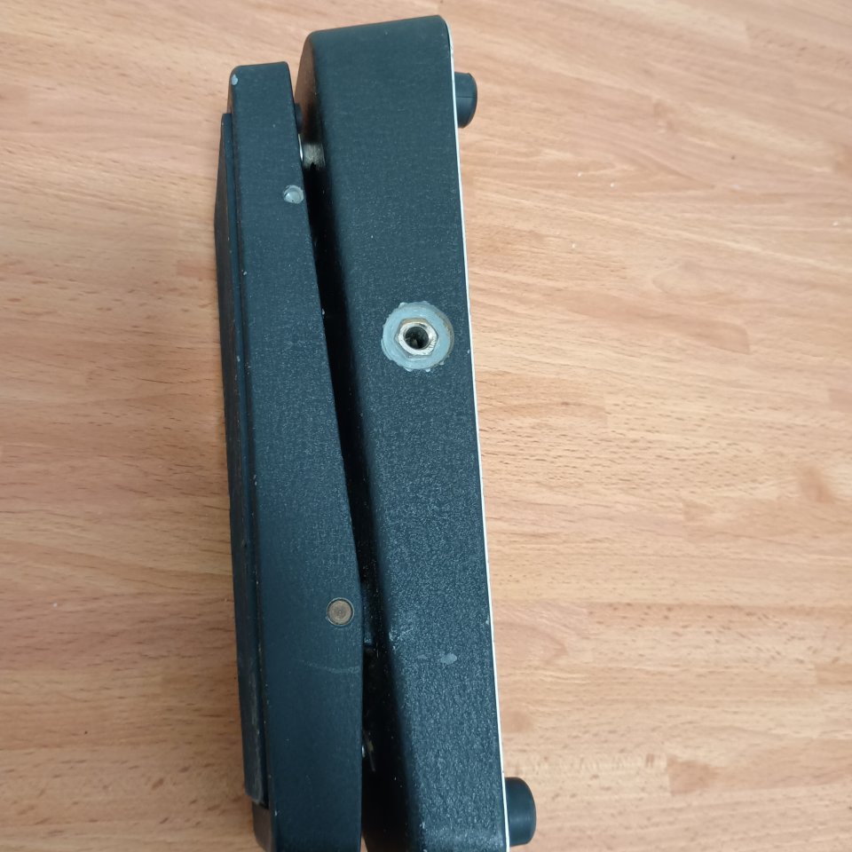 Pedal wah Cry baby original de segunda mano · Foto 3 de 4 · Málaga · 55 €