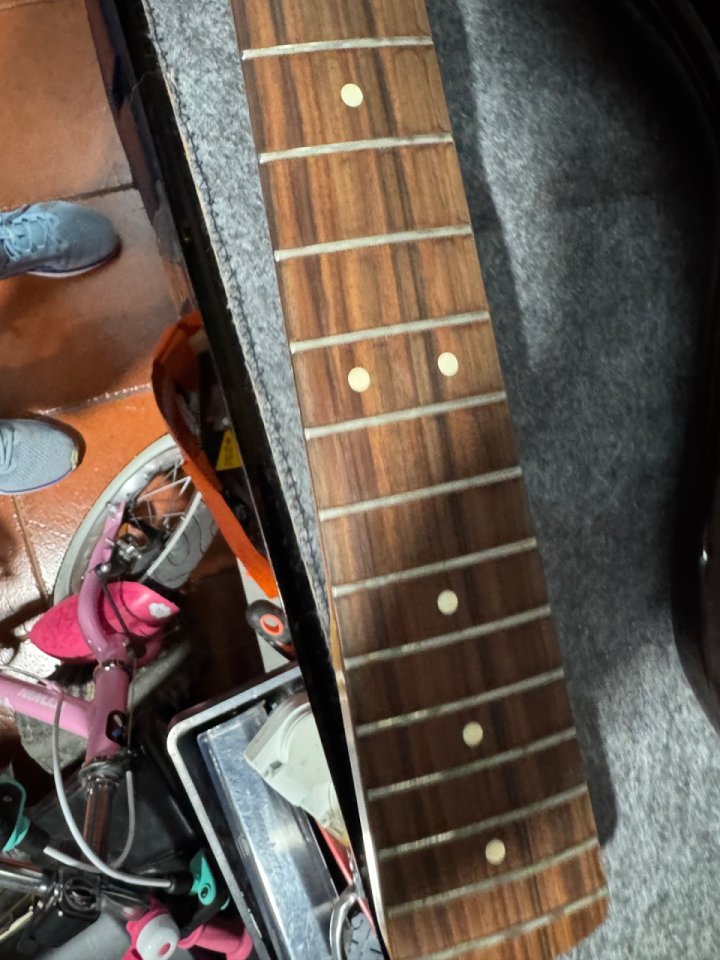 Fender jazz bass v 1997 sunburst de segunda mano · Foto 5 de 9 · Valladolid · 1550 €