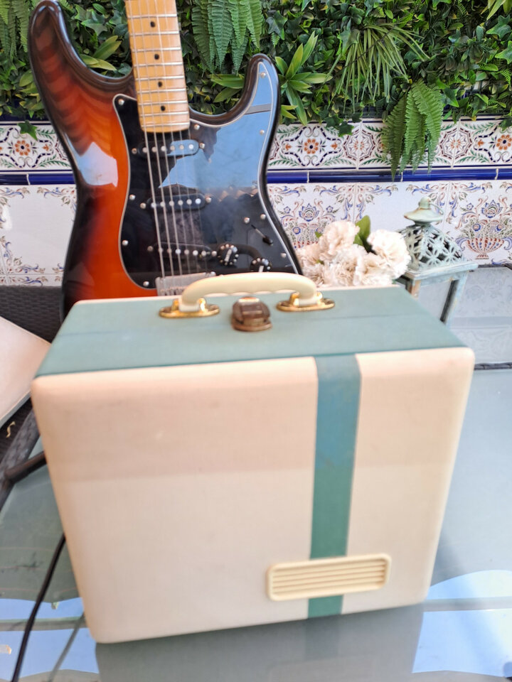 Amplificador valvulas maleta año 58