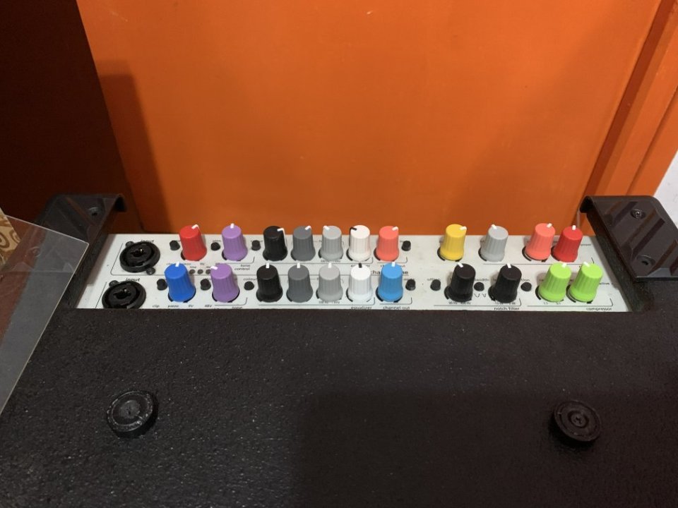 AER BassCube 2 (combo de bajo alemán de boutique 550W) "recustomizado" de segunda mano · Foto 3 de 10 · Cantabria · 1650 €