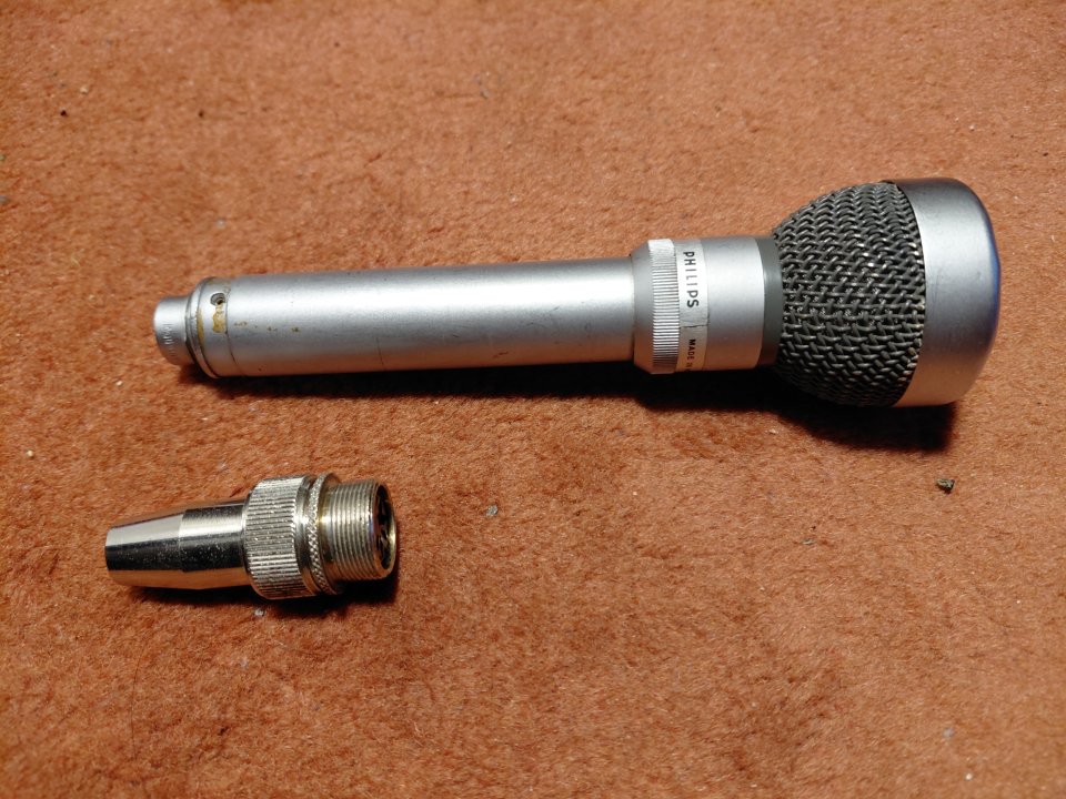 Micrófono philips el6033 años 60 de segunda mano · Foto 1 de 6 · Córdoba · 50 €