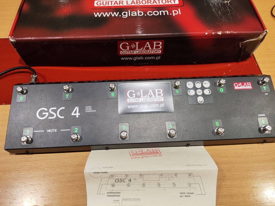 Controlador MIDI G-LAB GSC 4 guitarra bajo pedales de segunda mano · Foto 2 de 10 · Barcelona · 350 €