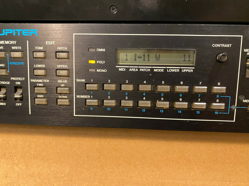 Roland MKS-80 Super Jupiter rev5 + Stereoping synthprogrammer