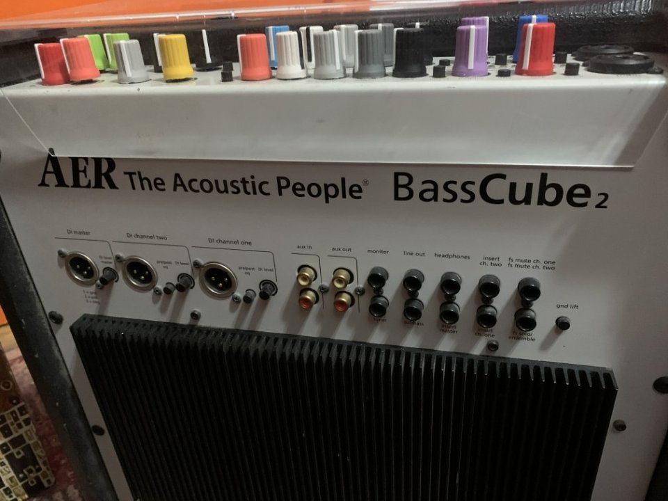 AER BassCube 2 (combo de bajo alemán de boutique 550W) "recustomizado" de segunda mano · Foto 6 de 10 · Cantabria · 1650 €
