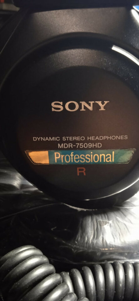 Auriculares SONY MDR 7509 HD