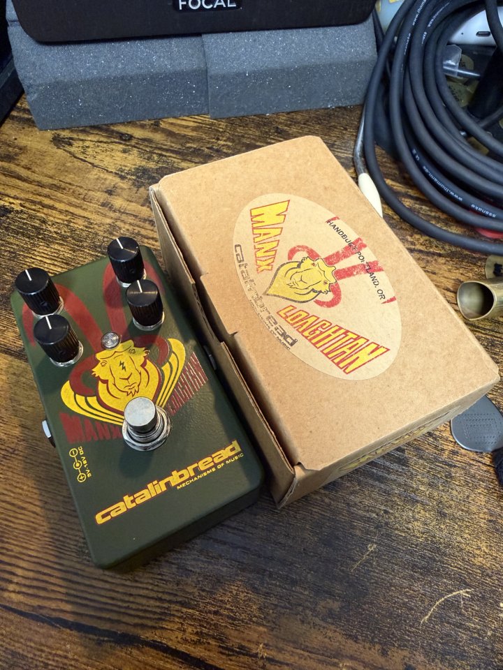 Catalinbread Manx Loaghtan Fuzz B17 Green (Big Muff)