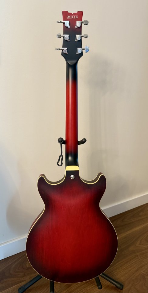 Vendo Ibanez Artcore AM53 SRF Impecable – Mejorada con P90 de segunda mano · Foto 2 de 10 · Valencia · 260 €