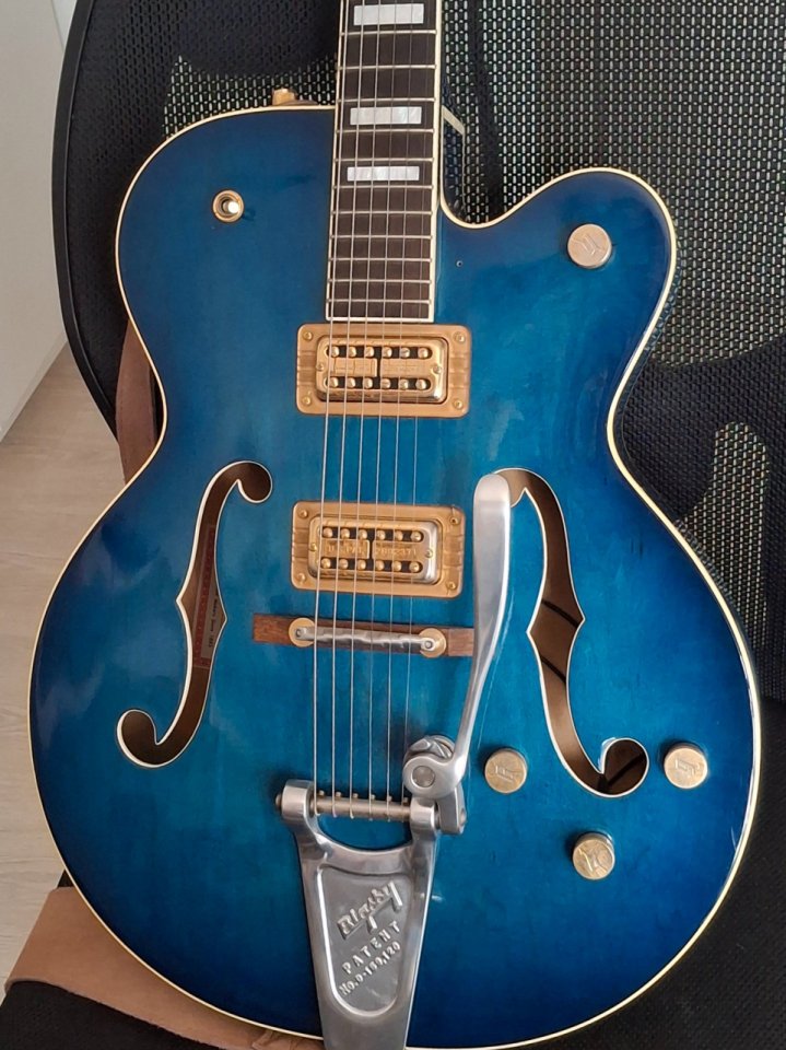 Gretsch 6120 del año 1998.
