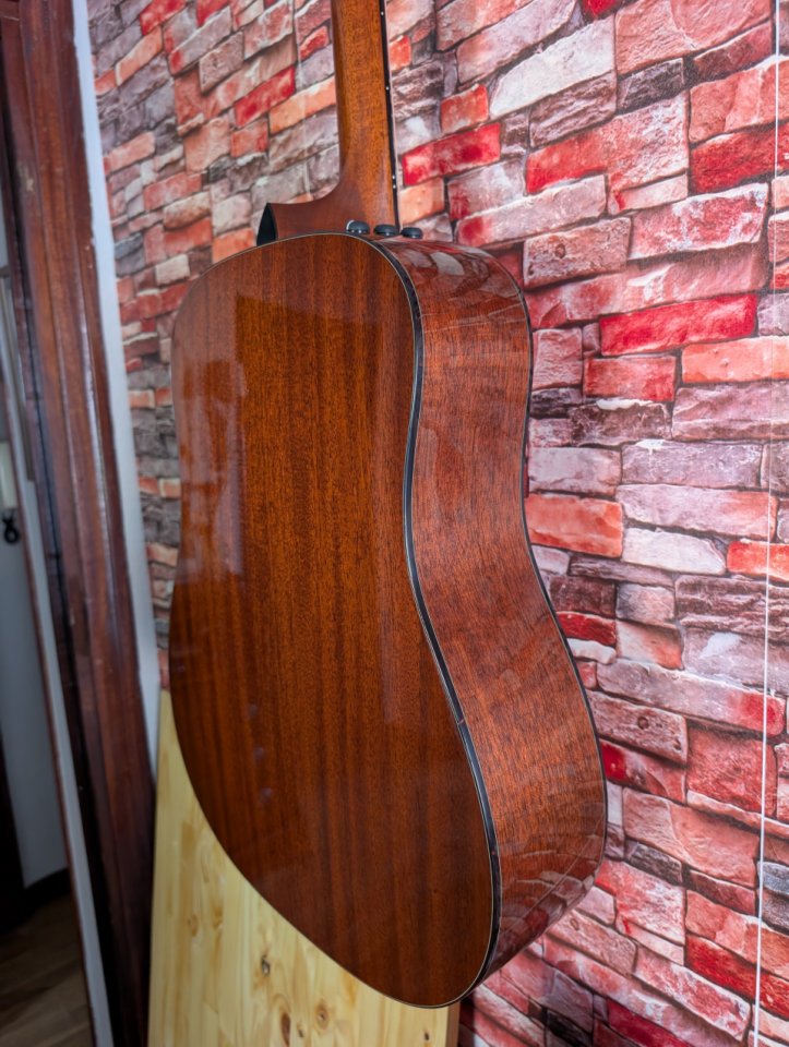 Taylor 510e guitarra acústica de segunda mano · Foto 5 de 7 · Palencia · 1500 €