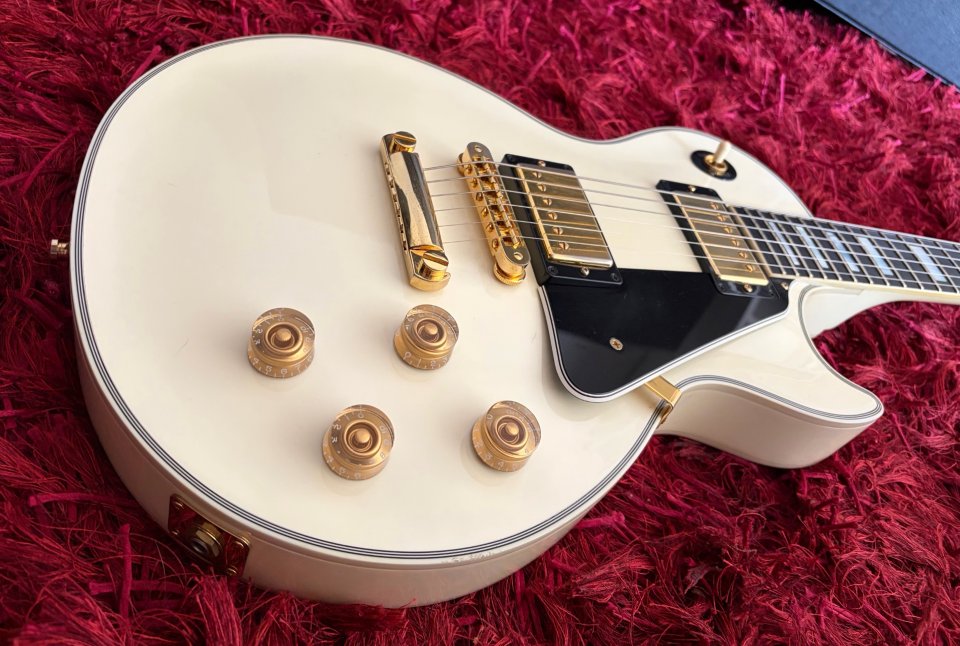 Vendo/Cambio Gibson Les Paul Custom Alpine White