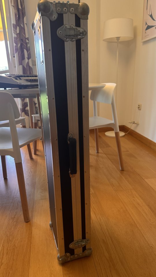 Teclado Midi Evolution MK-361 + Flightcase de segunda mano · Foto 8 de 10 · Cáceres · 180 €