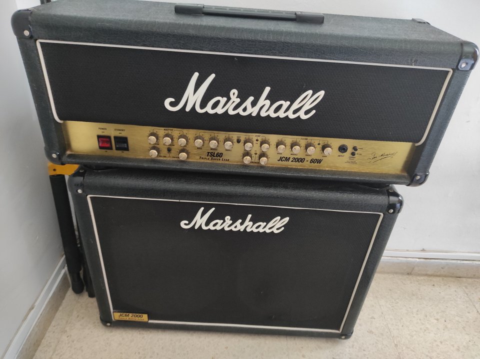 Marshall JCM 2000 TSL60 + PANTALLA.