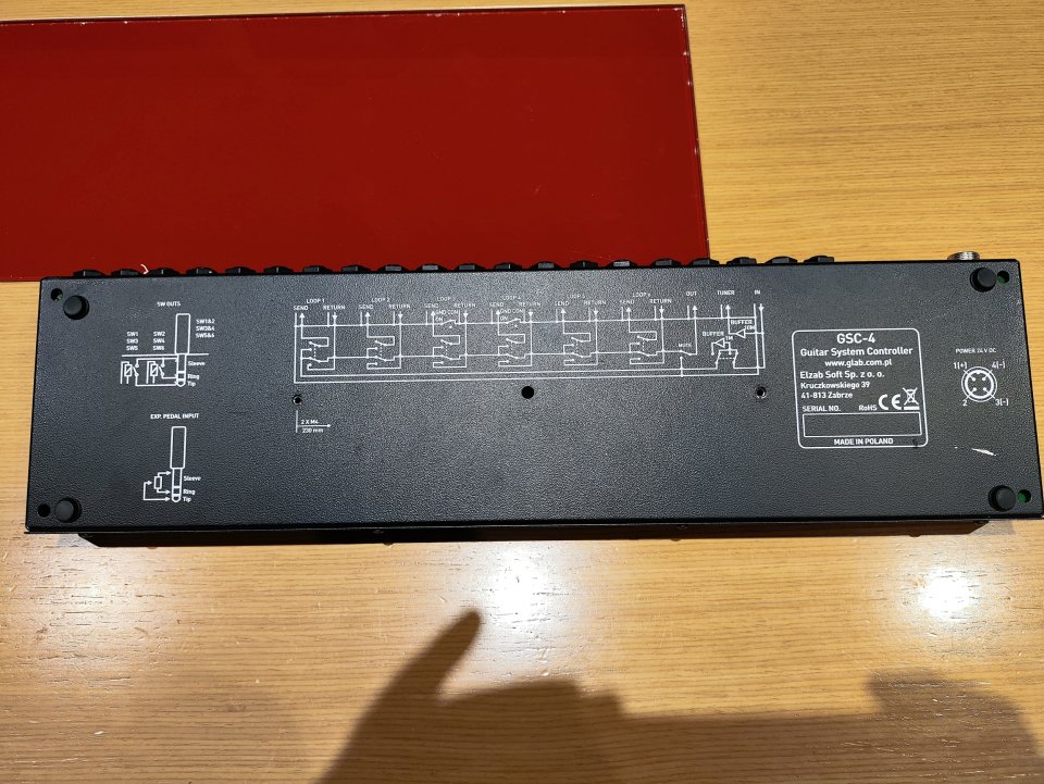 Controlador MIDI G-LAB GSC 4 guitarra bajo pedales de segunda mano · Foto 9 de 10 · Barcelona · 350 €