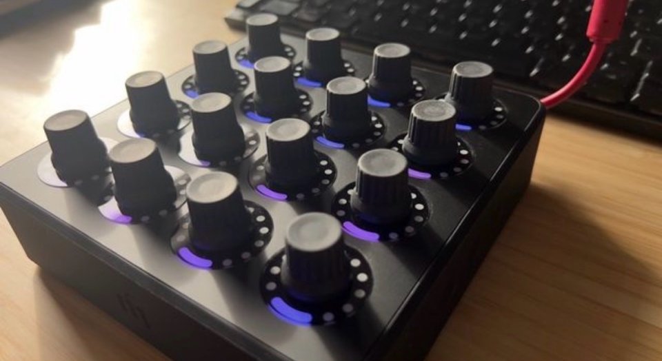 MIDI fighter twister