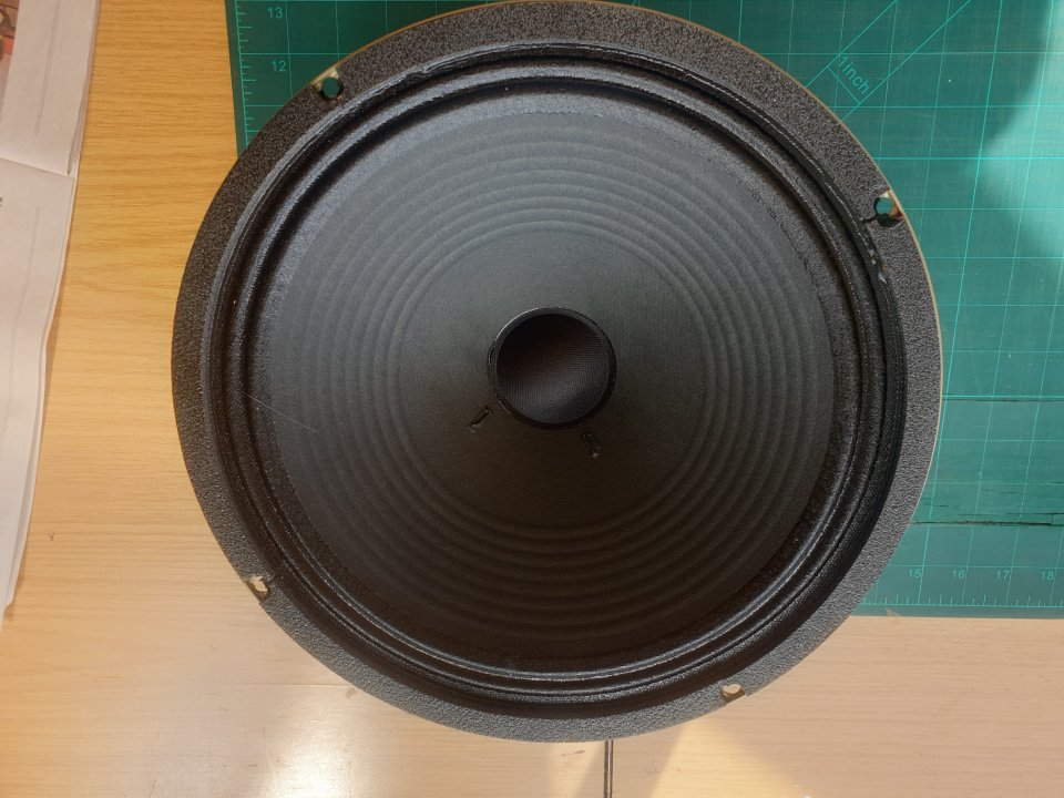 Celestion V30 de 16 ohm