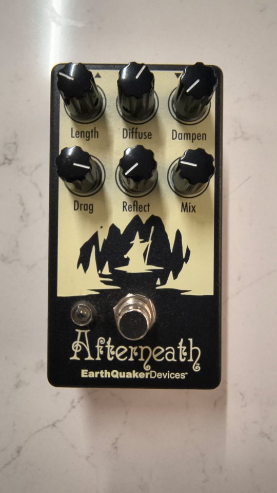 EarthQuaker Devices Afterneath Otherworldly Reverberation Machine V2 de segunda mano · Foto 1 de 4 · Barcelona · 200 €