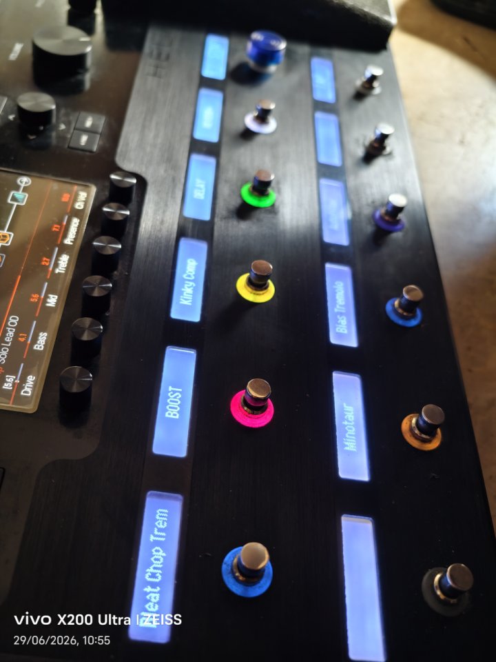 Line 6 Helix Floor, de segunda mano · Foto 3 de 10 · Sevilla · 820 €