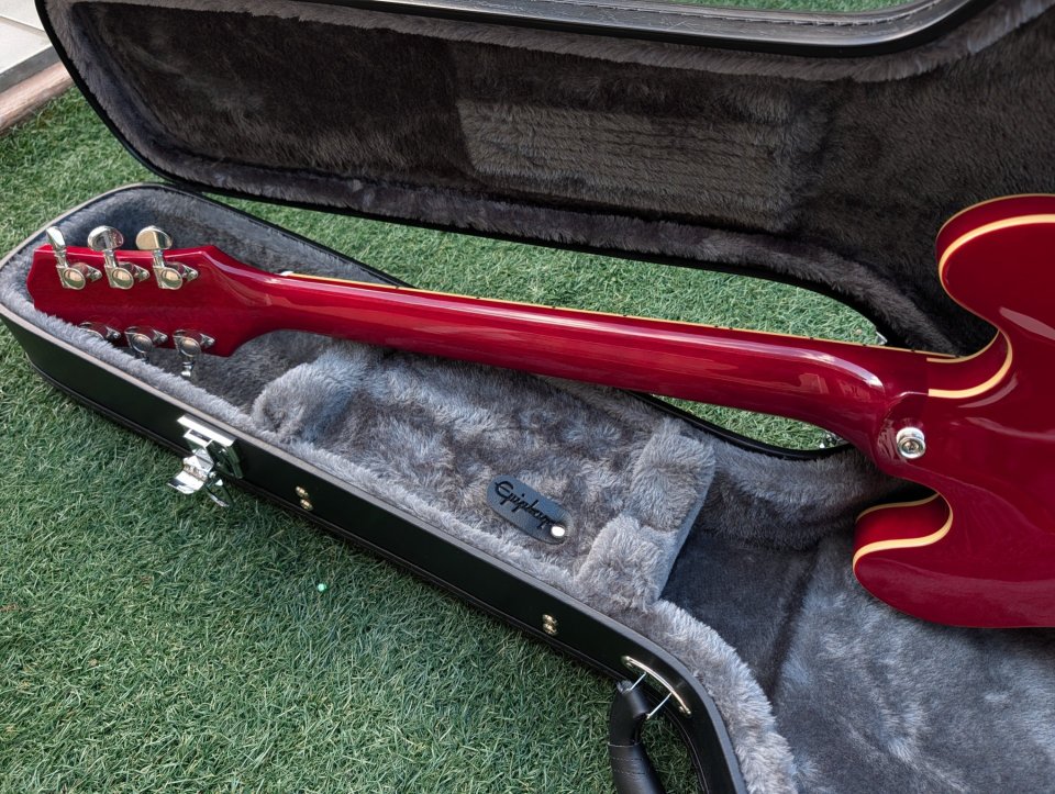 Epiphone ES-339 Cherry Inspired by Gibson de segunda mano · Foto 8 de 9 · A Coruña · 450 €