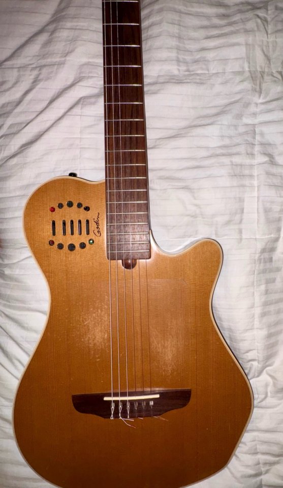 Godin Multiac Grand Concert Duet (2003) - Gama Alta (Mic/Piezo) + Estuche TRIC de segunda mano · Foto 1 de 10 · Granada · 1600 €