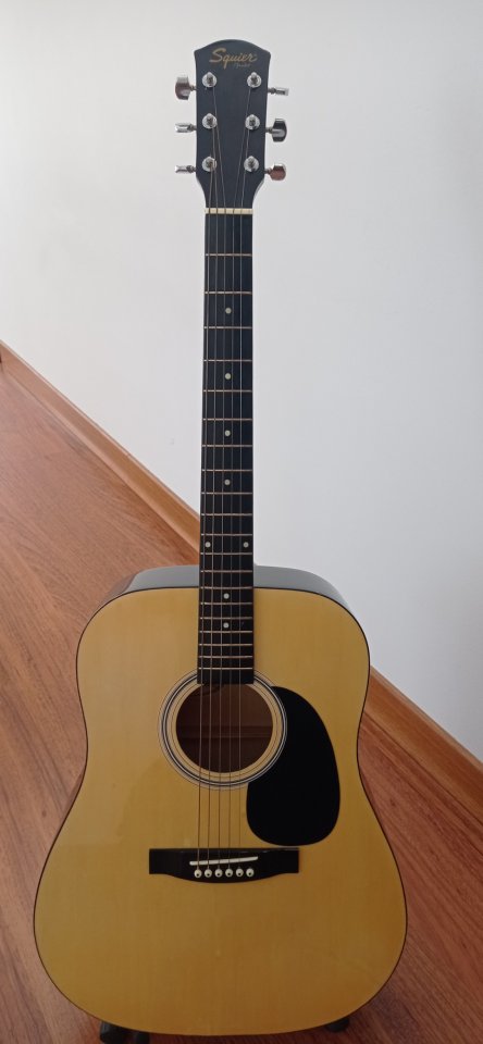 Guitarra acústica Squier