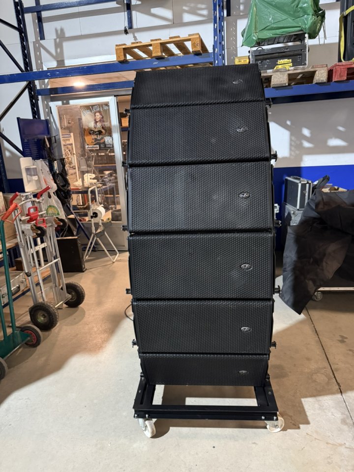 Equipo DAS Aero 12 Line Array muy cuidado