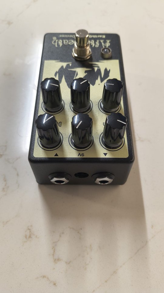 EarthQuaker Devices Afterneath Otherworldly Reverberation Machine V2 de segunda mano · Foto 4 de 4 · Barcelona · 200 €