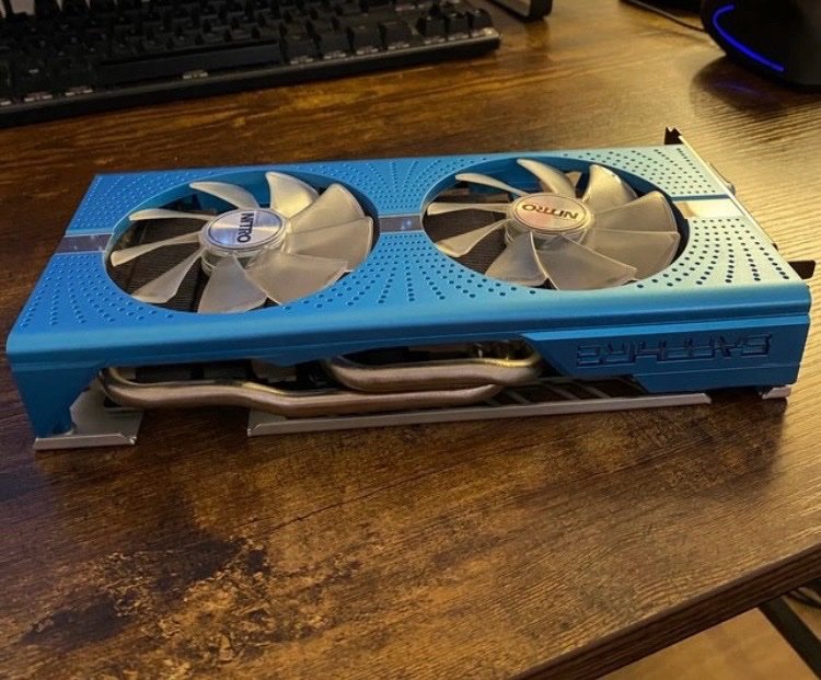 Gráfica Sapphire Nitro+ RX 590 8GB GDDR5 SE de segunda mano · Foto 1 de 4 · Barcelona · 80 €