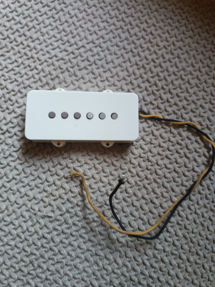 Pastilla puente Lollar Jazzmaster '58 ENVIO INCLUIDO