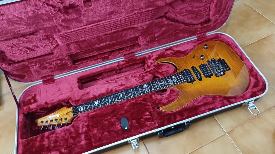 Ibanez RG8570Z J.Custom