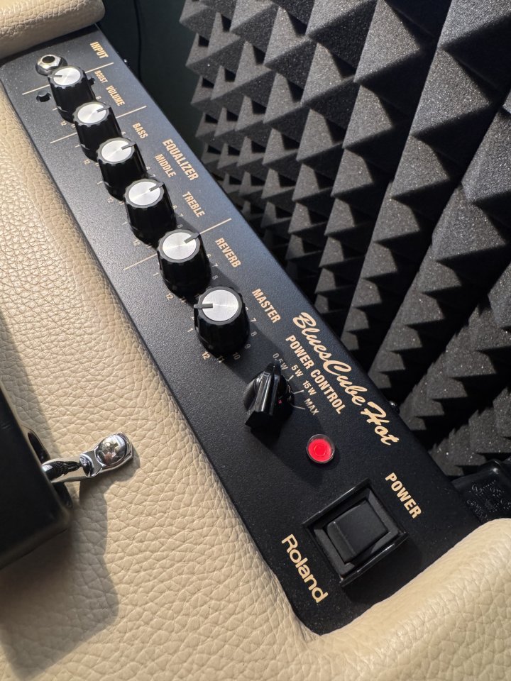 Roland Blues Cube "Hot" VB **Impecable**