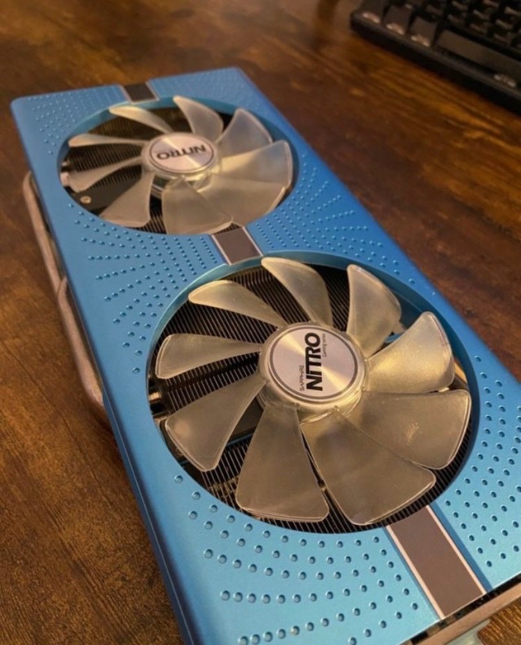 Gráfica Sapphire Nitro+ RX 590 8GB GDDR5 SE de segunda mano · Foto 4 de 4 · Barcelona · 80 €