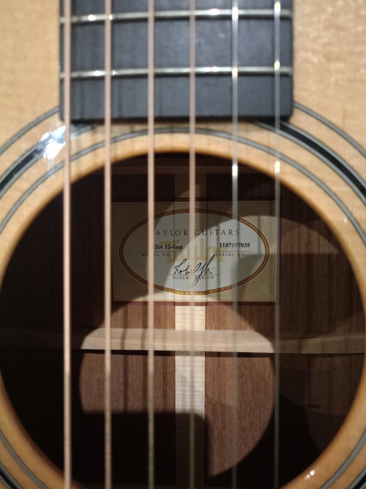Guitarra acústica Taylor 312ce 12-fret de segunda mano · Foto 2 de 10 · Barcelona · 1300 €