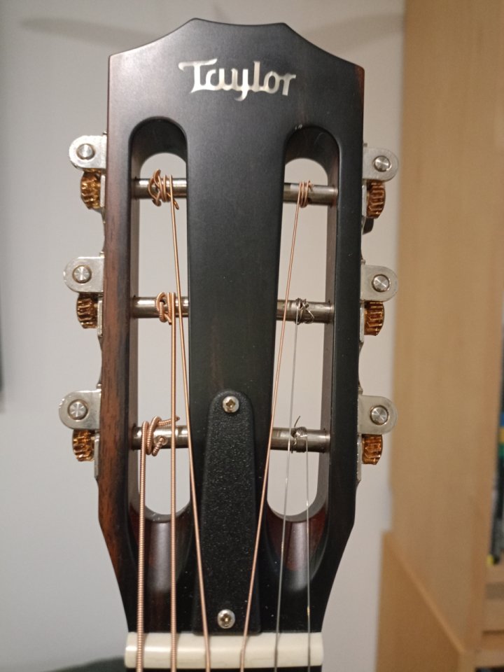 Guitarra acústica Taylor 312ce 12-fret de segunda mano · Foto 3 de 10 · Barcelona · 1300 €