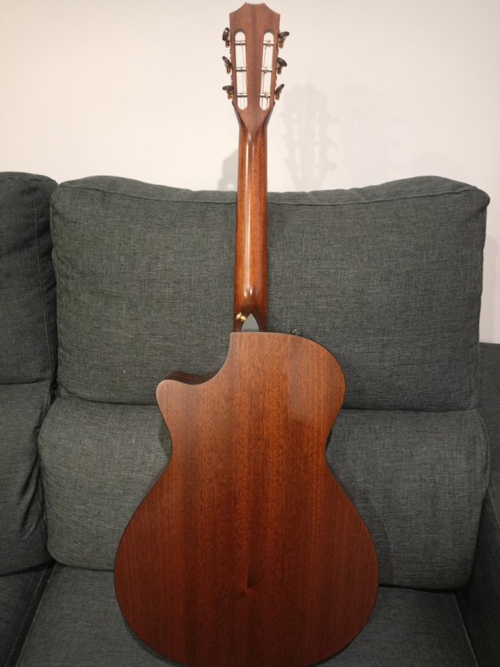 Guitarra acústica Taylor 312ce 12-fret de segunda mano · Foto 5 de 10 · Barcelona · 1300 €