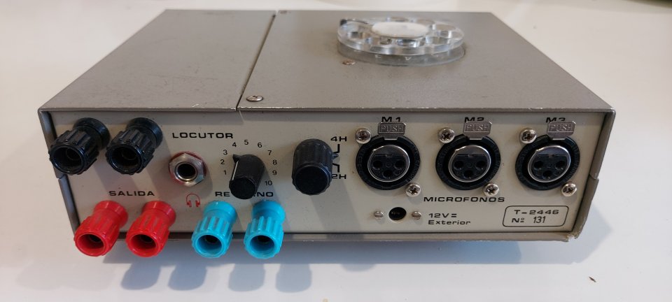 Unidad móvil T-2446 ITAME ex SER, mixer, monitor, llamador 70s y 80s