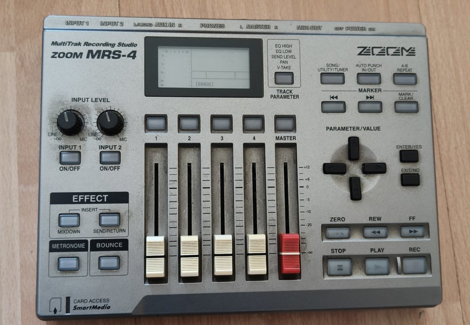 Zoom MSR-4