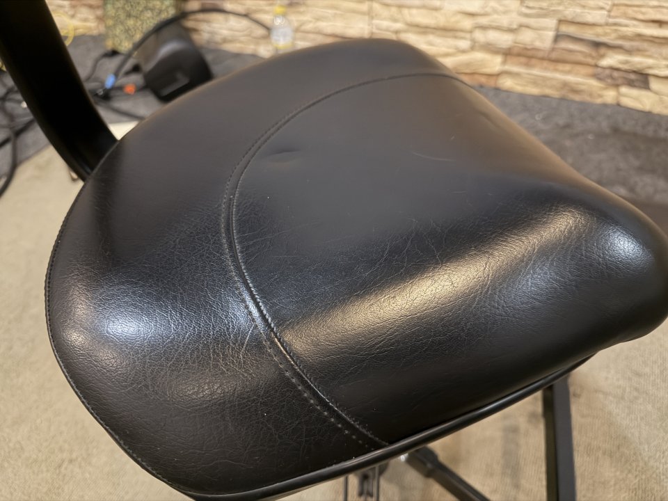Silla para batería König & Meyer 14056 de segunda mano · Foto 5 de 6 · Madrid · 120 €