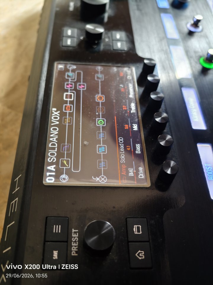 Line 6 Helix Floor, de segunda mano · Foto 4 de 10 · Sevilla · 820 €