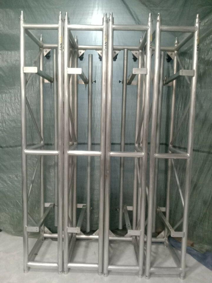 Truss Fantek de uso Privado.60 x 40 x 2,45 cm. largo.