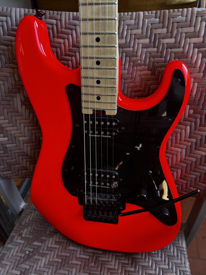 Charvel Pro Mod So-Cal 1 St.1 HH Ferrari Red