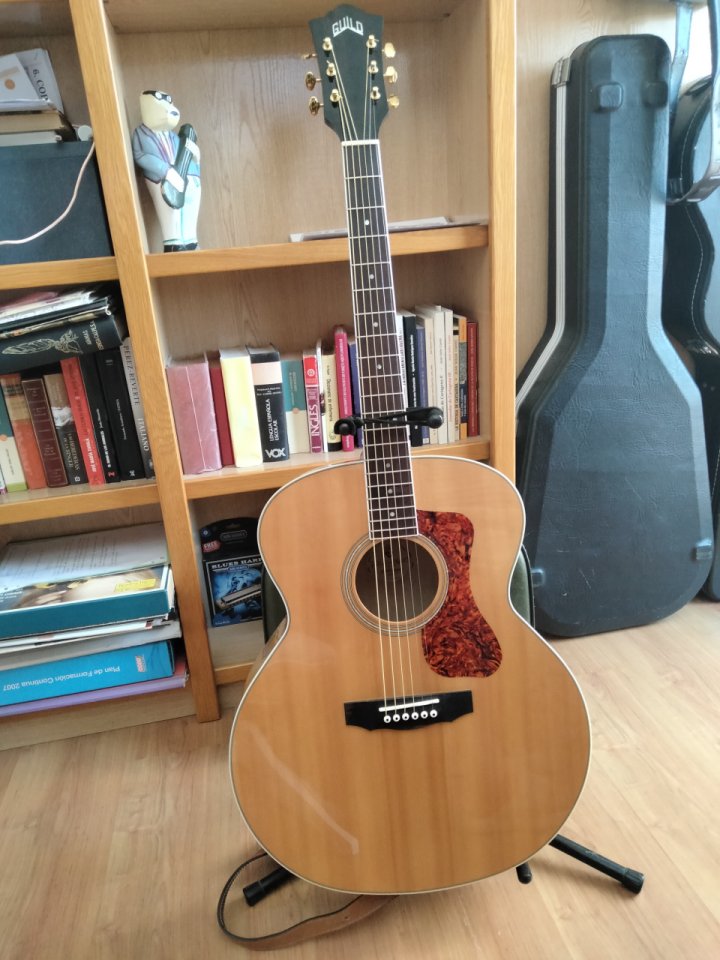 Guild F 250 E Deluxe Blonde de segunda mano · Foto 1 de 9 · Murcia · 500 €